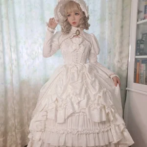 Plus Size Moonlit Britain Ivory Short - Hime Lolita